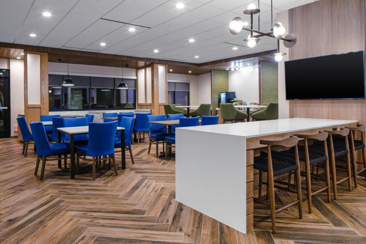 Fairfield Inn & Suites By Marriott Corinth South Denton Area מראה חיצוני תמונה